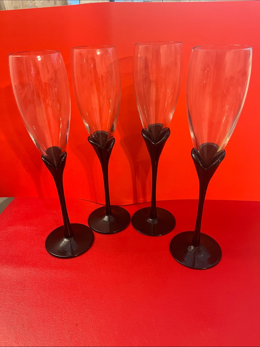Colony Crystal Amaryllis/Tulip Black Stem Champagne Flutes set of 4 10”H